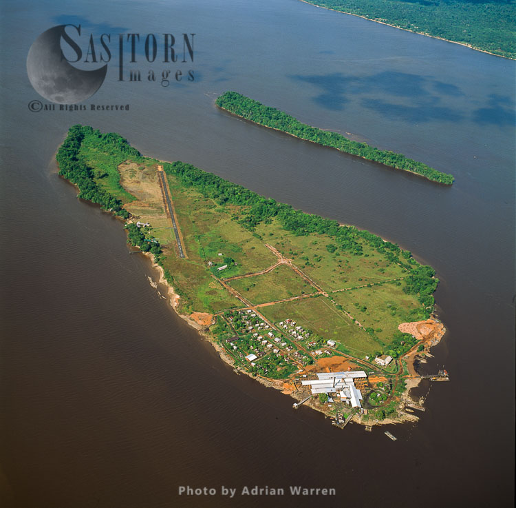 Isla Caou, on the Essequibo River, Bartica, Guyana