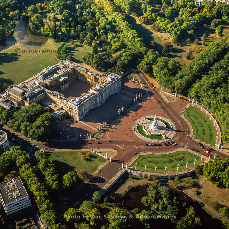 Buckingham Palace and Victoria Memorial, Westminster, London