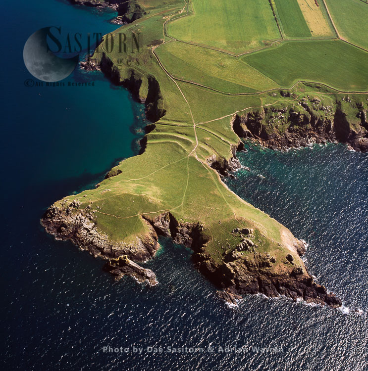 The Rumps, a twin-headland promontory at the north-east corner of Pentire Head, Cornwall