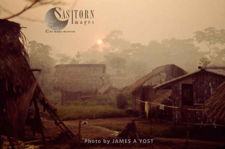 Waorani Indians, traditional huts, near Rio Cononaco, Ecuador, 1973