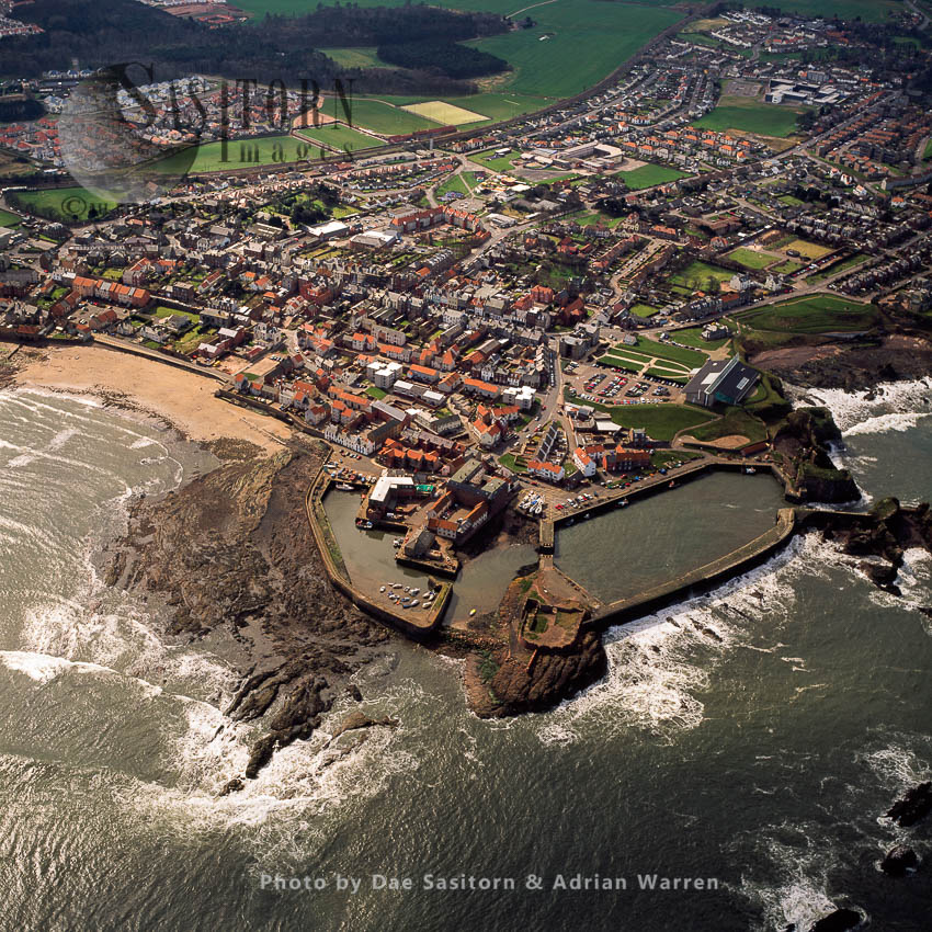 Dunbar and harbour, town in East Lothian on the southeast coast of Scotland, Lowlands, Scotland