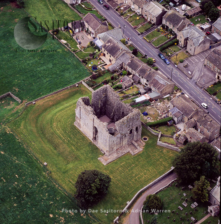 Bowes Castle, a medieval castle ruin, Bowes, Durham