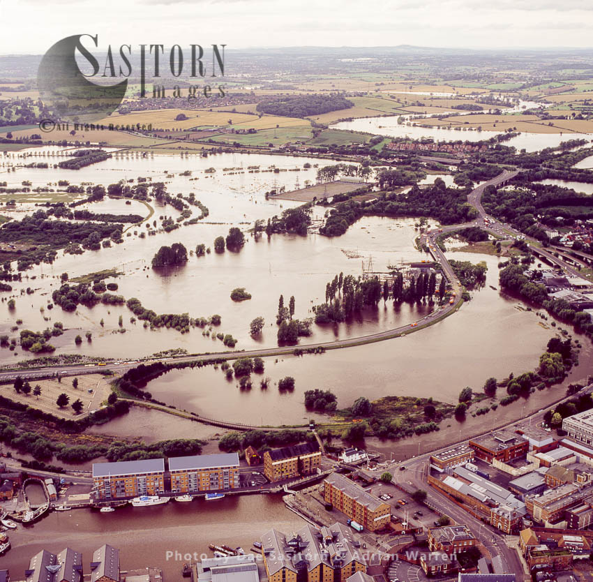 Flooding in Tewkesbury area, 2007, from River Severn and River Avon, Gloucestershire, England