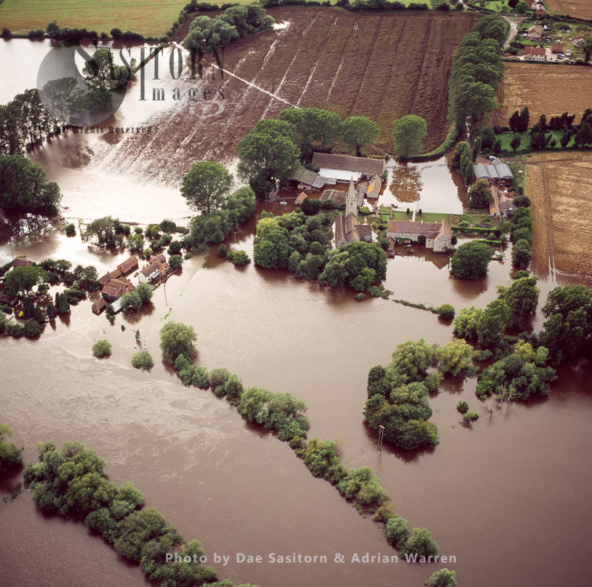 Flooding in Tewkesbury area, 2007, from River Severn, Gloucestershire, England
