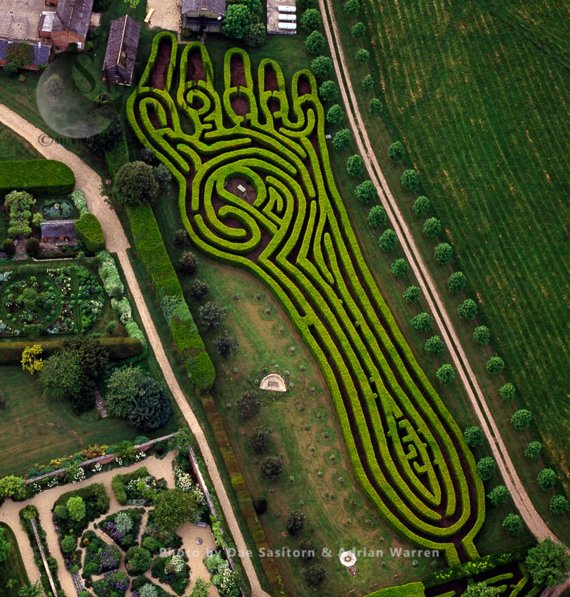 Foot Maze, Conholt House, Tangley, Hampshire