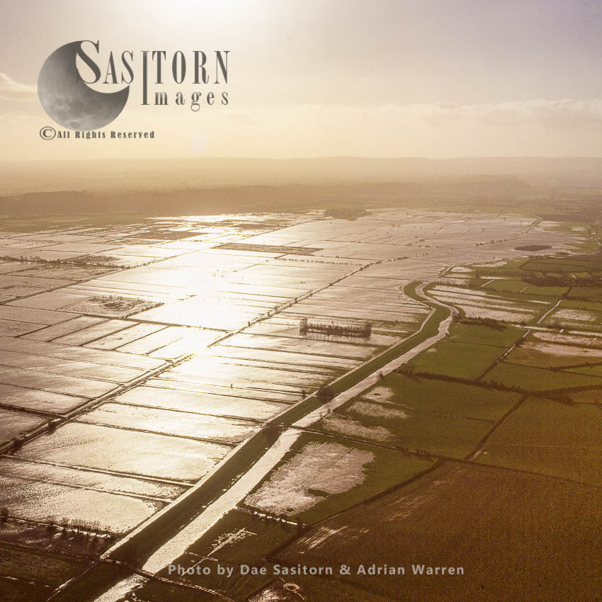 Flooded River Tone, near North Curry, the Somerset Levels,, Somerset