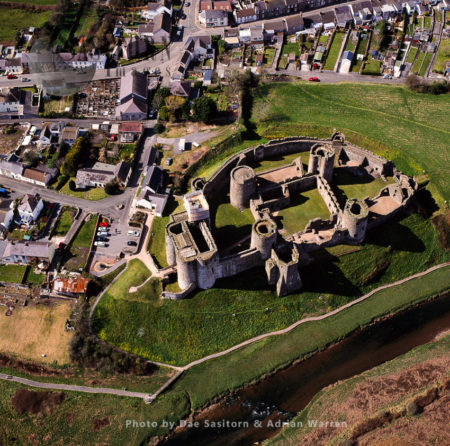 Kidwelly Castle, a Norman castle overlooking the River Gwendraeth and the town of Kidwelly, Carmarthenshire, South Wales
