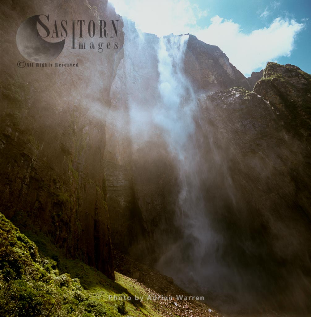 Angel Falls, Auyantepui, Canaima National Park,  Venezuela